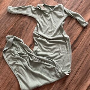 Childhoods clothing knotted gown